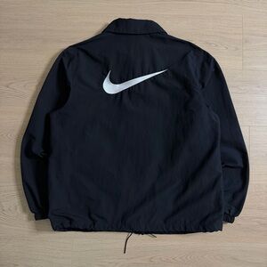 Nike Swoosh Embroidery Nylon Buttonup Coach Jacket Mens Small Black White Mesh
